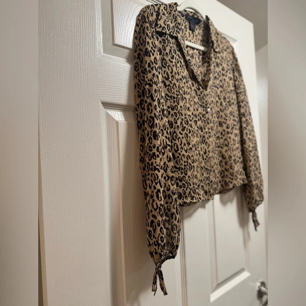 Express Vintage 90’s Leopard Print 100% Silk Blouse - Picture 5 of 9